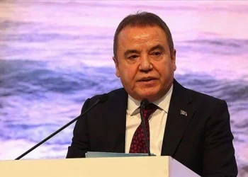 Antalya Büyükşehir Belediye Başkanı Muhittin Böcek görevden uzaklaştırıldı