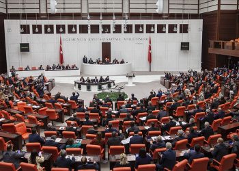 Özgür Özel dahil üç vekilin dokunulmazlık dosyası TBMM’de