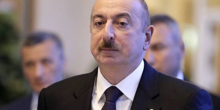 Aliyev’den, Erdoğan’a terör örgütü PKK’nın silah bırakması nedeniyle tebrik telefonu
