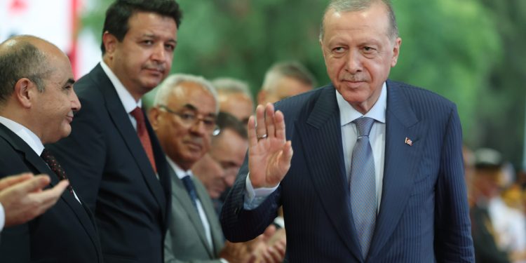 TC Cumhurbaşkanı Erdoğan, KKTC’den ayrıldı