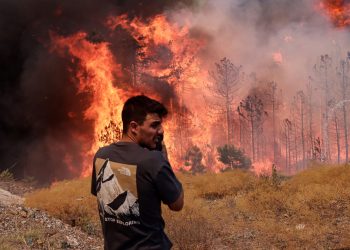 Bursa, Karabük ve Diyarbakır’da yangınlar devam ediyor