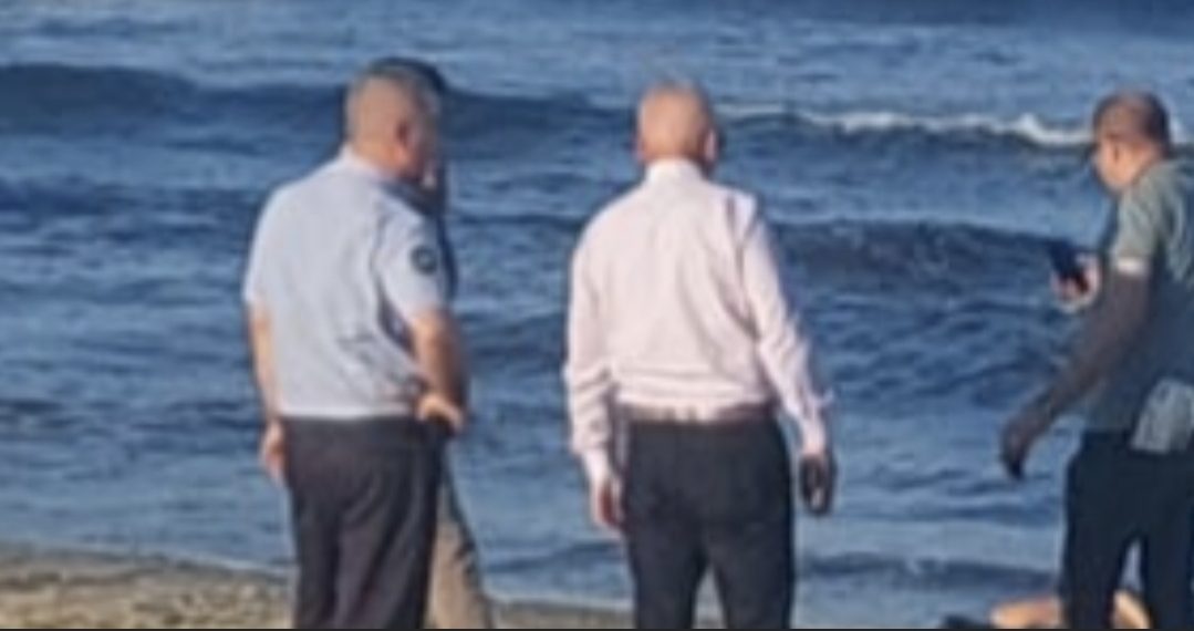 Gazimağusa’da kumsalda cansız bir erkek bedeni bulundu