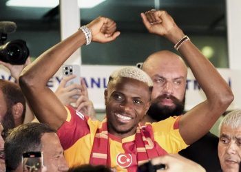 Victor Osimhen resmen Galatasaray'da