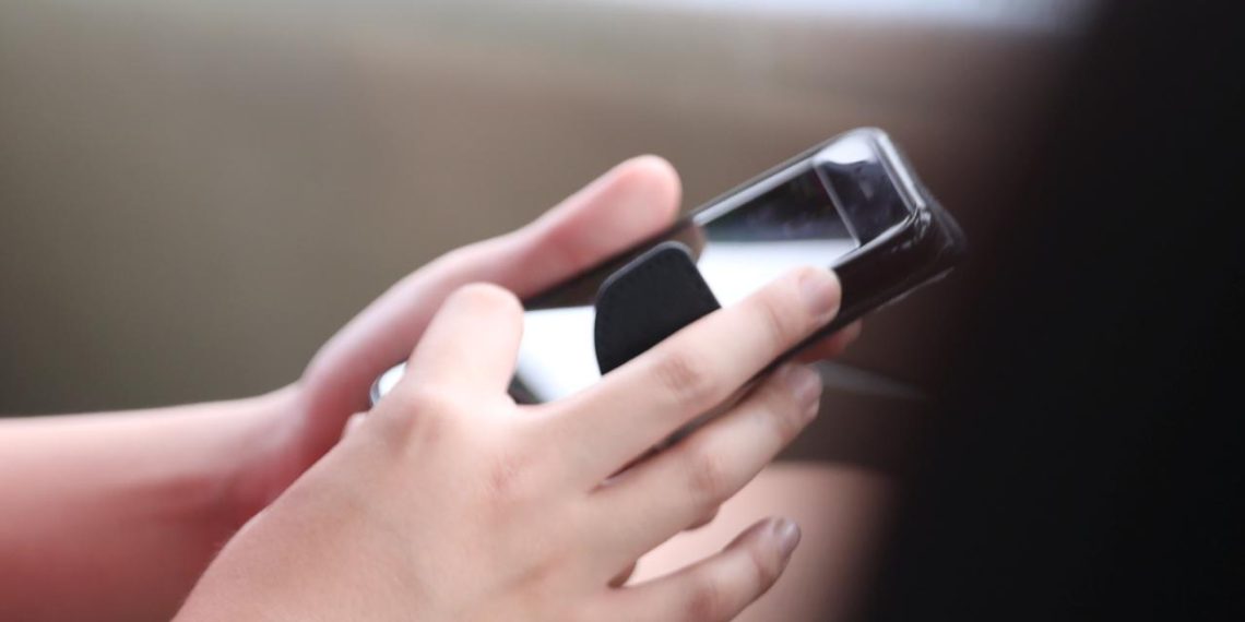 Belçika'da okullarda cep telefonu yasağı 20252026'da yürürlüğe giriyor
