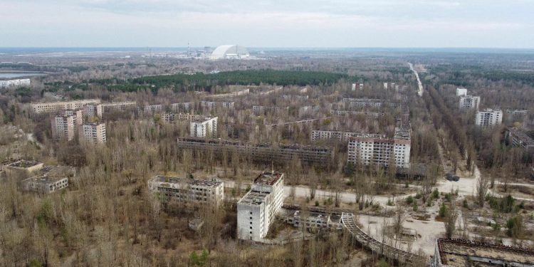 UAEA: Dün sabah Çernobil'de uçaksavar kaynaklı çok sayıda patlama sesi duyuldu