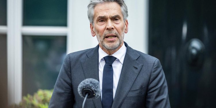 Hollanda Başbakanı: Bakanların hükümetten istifasını saygıyla karşılıyoruz ama üzülüyoruz