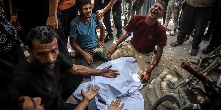 Katil İsrail 67'si çocuk 726 Filistinlinin cenazesini alıkoyuyor