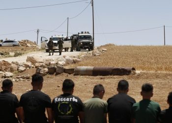 Filistin topraklarını gasbeden İsrailliler, Batı Şeria'da Filistinlilere saldırdı