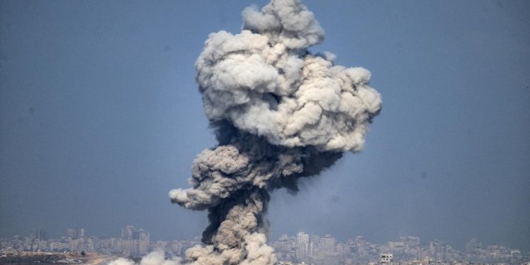 Dünyaca ünlü sanatçılardan Venedik Film Festivali'ne soykırım mektubu