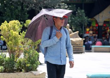 İranda enerji tüketimini azaltmak için 13 eyalette sıcak hava tatili