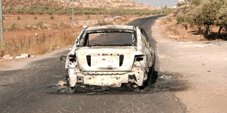 İngiltere ve 21 uluslararası ortak, İsrail'in Filistin topraklarındaki işgalini genişletme kararını kınadı