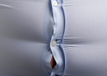 ABD'li havayolu şirketi kilolu yolculardan iki koltuk parası alacak