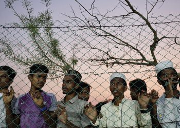 Hindistan, Rohingya mültecilerini denize attı iddiası