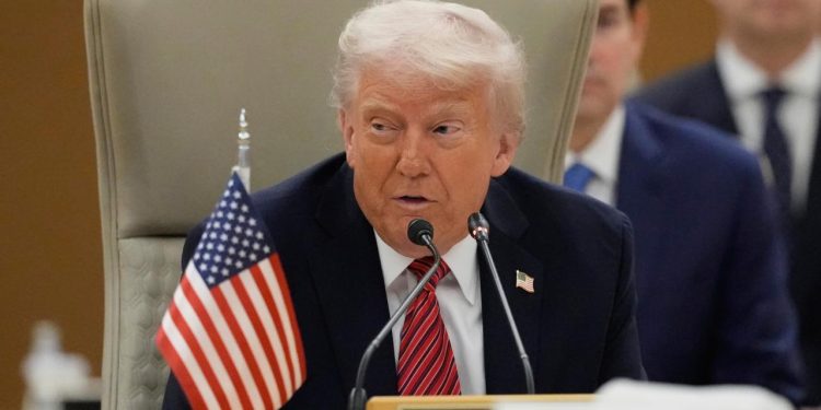 Trump yönetiminden yabancı öğrencilere 4 yıl sınırı