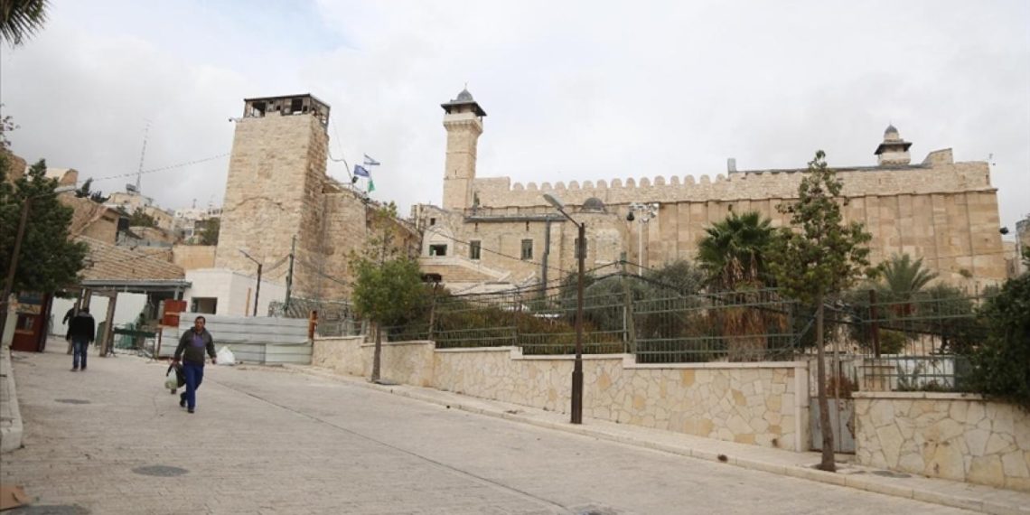 İsrail, El Halil'deki Haremi İbrahim Camisi'ni Roş Haşana Bayramı bahanesiyle kapattı