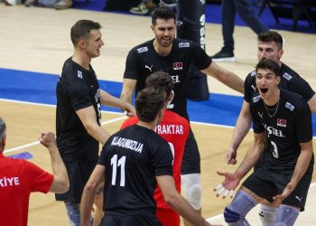 A Milli Erkek Voleybol Takımı'nın son 16 turundaki rakibi Hollanda oldu
