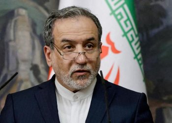 İran: Zenginleştirilmiş uranyum stokları bombalanan tesislerin altında kaldı