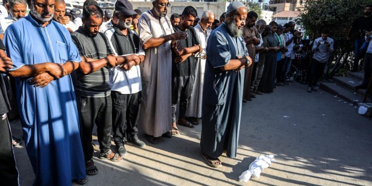 Soykırımcı İsrail'in Gazze'ye saldırılarında can kaybı 65 bin 174'e çıktı