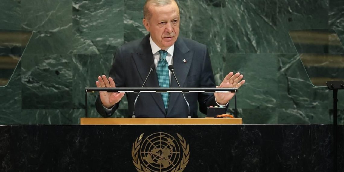 Yunan basını: Türkiye, uluslararası diplomasi masasında önemli bir yere sahip