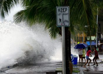 Filipinlerde Tropikal Fırtına Bualoi nedeniyle 19 kişi öldü