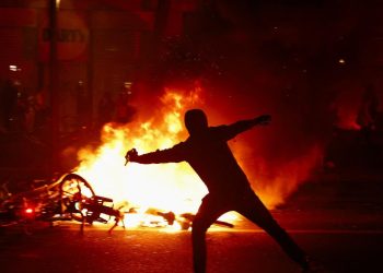 Fransa'da Macron karşıtı gösterilerde 540 kişi gözaltına alındı