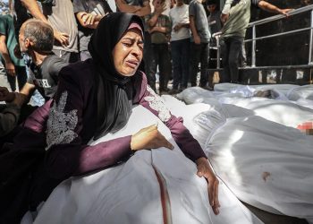 Soykırımcı İsrail'in Gazze'ye sabah düzenlediği saldırılarda 13 Filistinli hayatını kaybetti