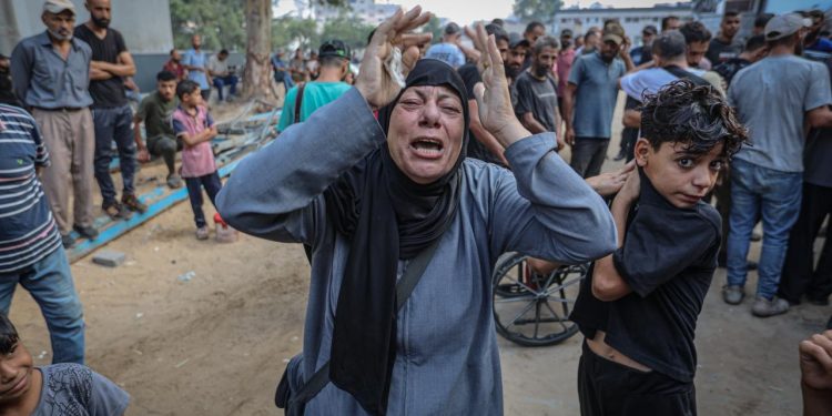 Soykırımcı İsrail son 24 saatte 68 Filistinliyi katletti