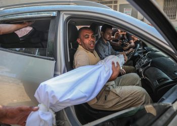 Katil İsrail'in Gazze Şeridi'ne düzenlediği saldırılarda 28 Filistinli hayatını kaybetti