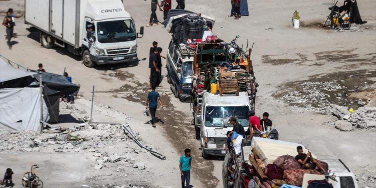 BM: İsrail saldırıları nedeniyle Gazze'de dünden beri 10 binden fazla zorla yerinden edilme görüldü