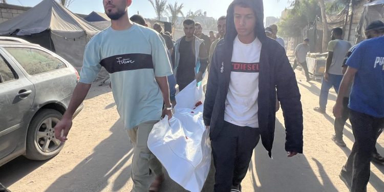 Soykırımcı İsrail'in Gazze'ye saldırılarında can kaybı 66 bin 97'ye çıktı