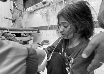 Soykırım ordusu Gazze kentindeki Rantisi Çocuk Hastanesini hedef aldı