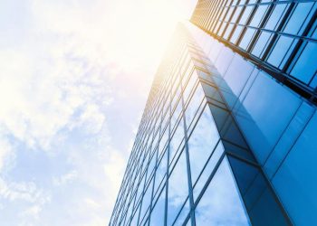 Yeni buluş tüm pencereleri güneş paneline çevirebilir