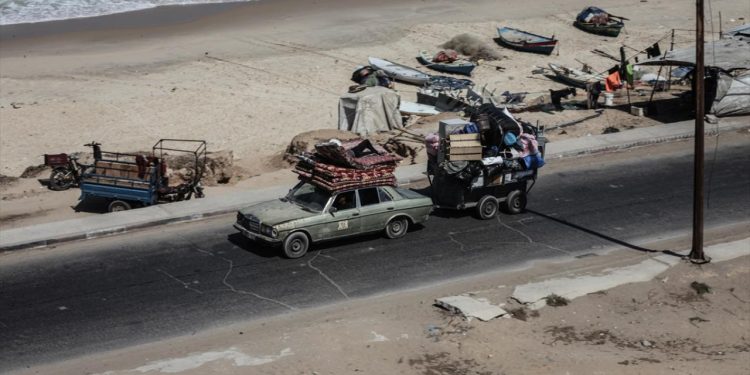 Gazze'de güneye doğru göç hareketi yaşanıyor