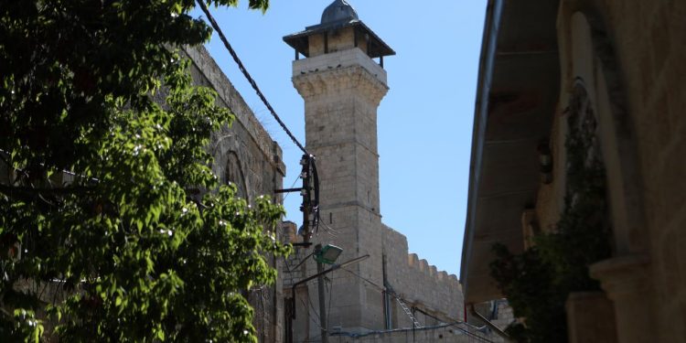 İşgalci İsrail, Haremi İbrahim Camii'ni ele geçirme planını adım adım gerçekleştiriyor