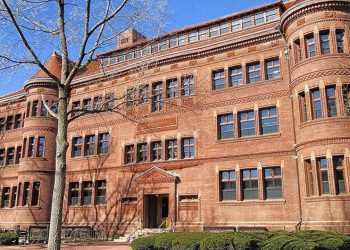 ABD yönetimi, Harvard Üniversitesine sağlanacak federal fonları durdurmak için harekete geçti