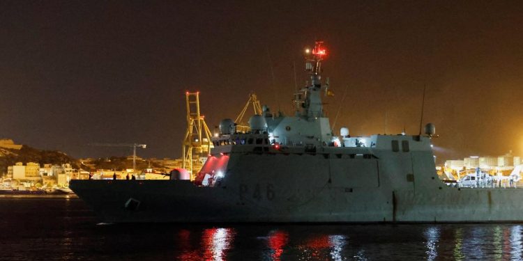 İspanya askeri gemisi insani müdahale için yola çıkıyor