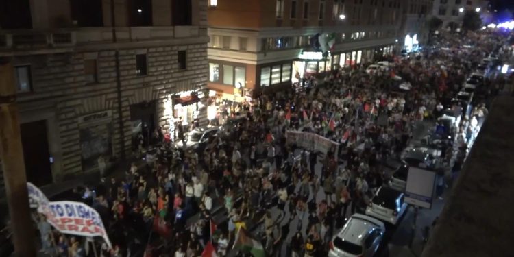 İtalya'da İsrail'in Gazze'deki soykırımı ve işgali protesto edildi