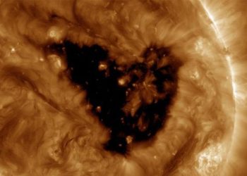 Güneş bu hafta Dünyaya dev kalp gönderdi