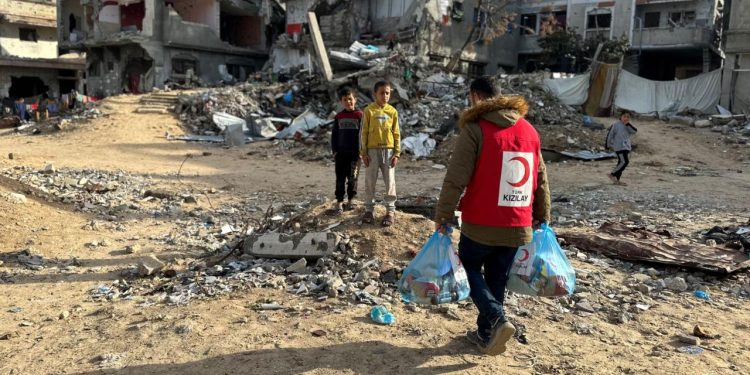 Türk Kızılaydan Gazze'ye sağlık desteği
