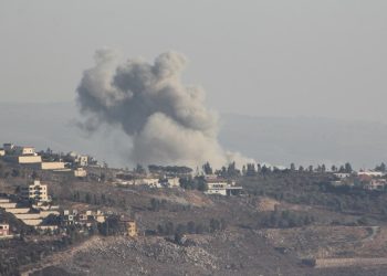 İşgalci İsrail ordusu, Lübnan'ın doğusunda ve güneyinde hava saldırıları düzenledi
