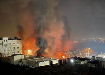 İsrail Batı Şeria'nın Nablus kentindeki sebze halinde 30 dükkanı yıktı