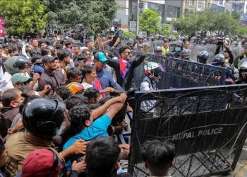Nepal Başbakanı Oli, 19 kişinin öldüğü protestolar nedeniyle istifa etti