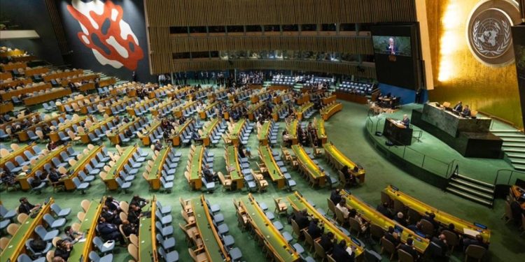 Filistin tanınıyor, katil İsrail yalnızlaşıyor