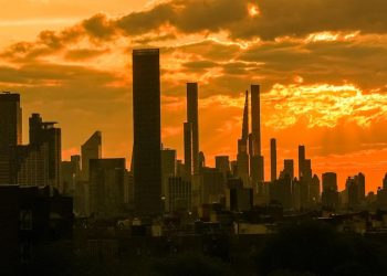 ABD'de hükümetin kapanması halinde 750 bin çalışanın ücretsiz izne çıkarılabileceği tahmin ediliyor