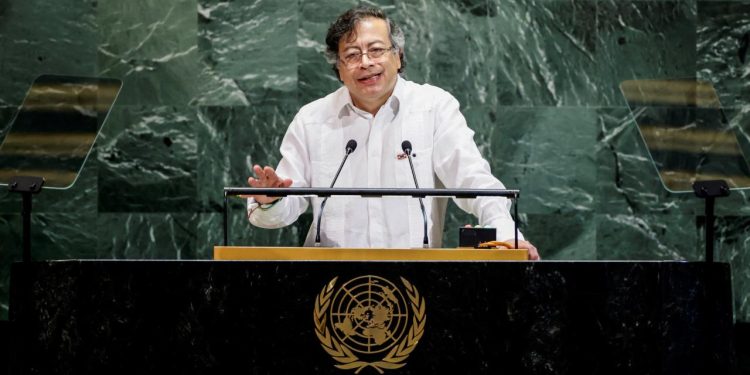 Kolombiya Cumhurbaşkanı: Soykırımdan sorumlu olanların serbestçe dolaşması kabul edilemez