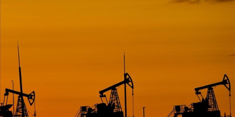 Brent petrolün varili 68,10 dolardan işlem görüyor