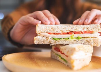 ABD'de sandviç 'yenilebilir silah' kabul edildi, fırlatan hakim karşısına çıktı