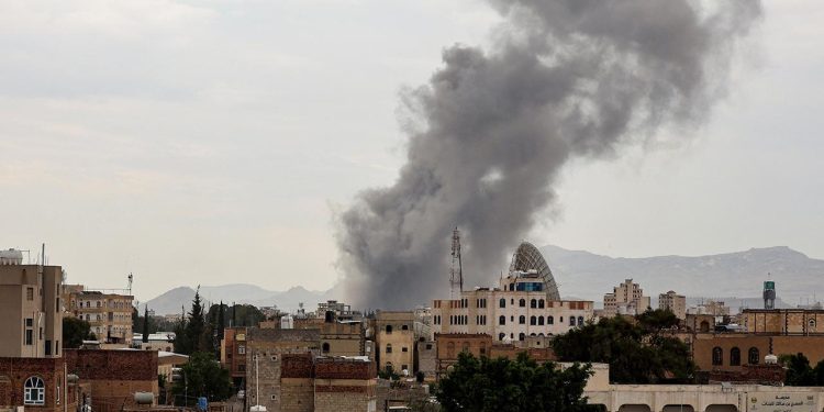 Soykırımcı İsrail, Doha'dan sonra Yemen'e saldırdı