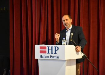 Özersay: Dileyen dilediği yere dilediği anıtı diksin, biz anıt istemeyiz!