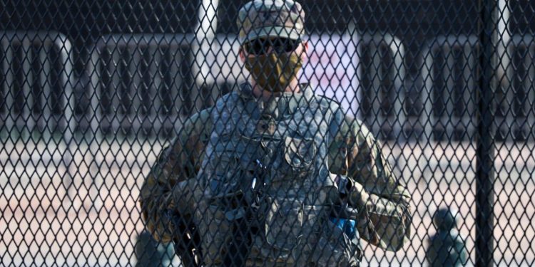 ABD'nin Portland kentinde federal tesislerin korunması için yaklaşık 200 Ulusal Muhafız görevlendirildi